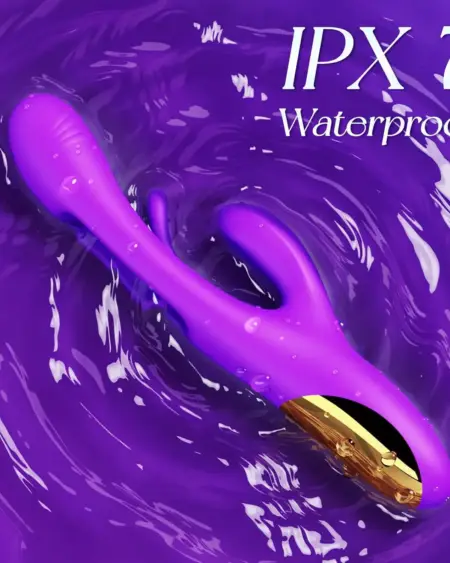 紫色防水按摩器在水中